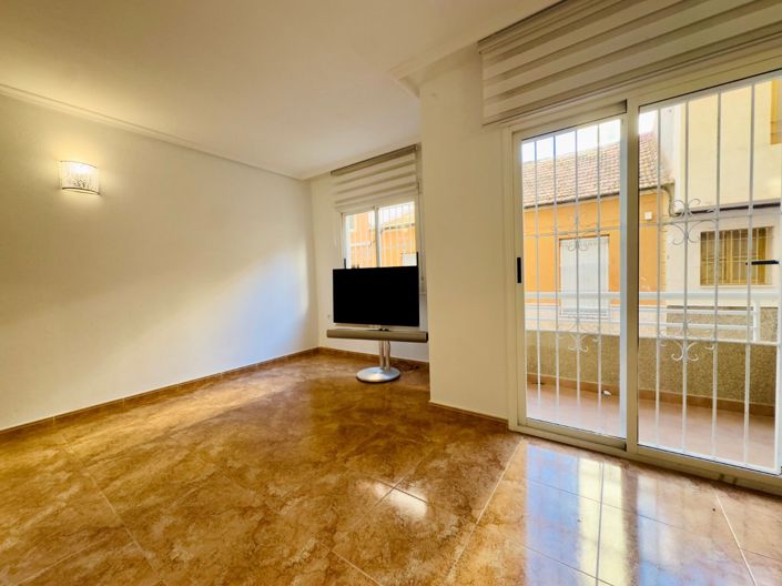 Image No.2-Appartement de 2 chambres à vendre à Torrevieja