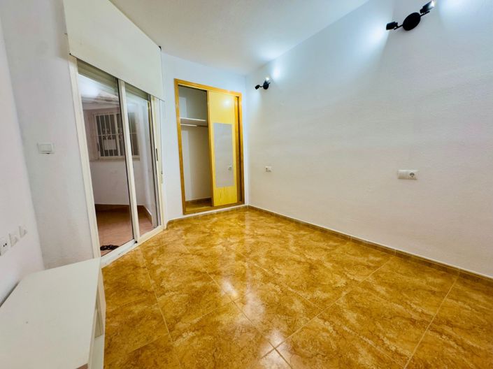 Image No.22-Appartement de 2 chambres à vendre à Torrevieja