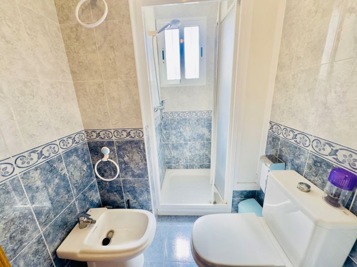 Image No.31-4 Bed House for sale