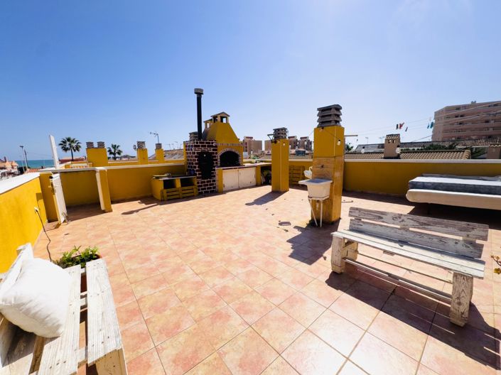 Image No.37-4 Bed House for sale
