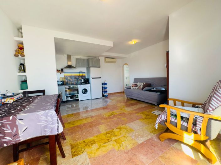 Image No.9-2 Bed Apartment for sale