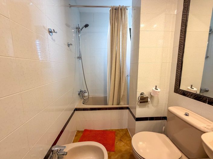 Image No.15-2 Bed Apartment for sale