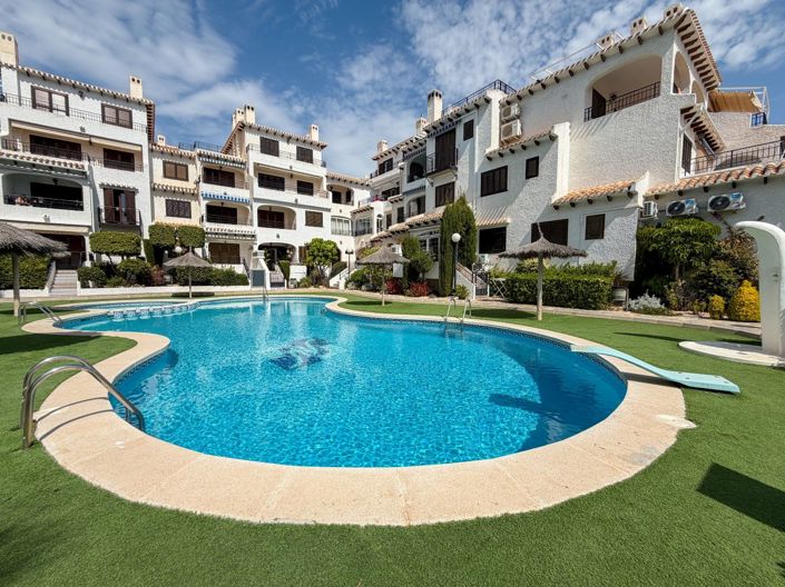 Image No.20-2 Bed Apartment for sale