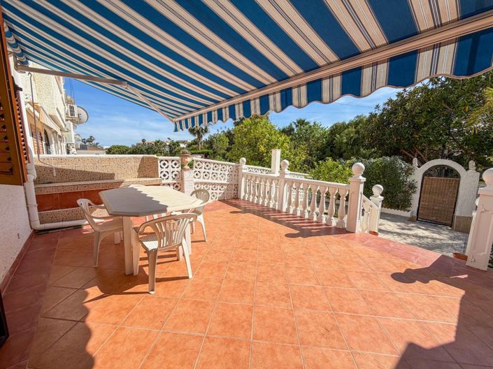 Image No.7-3 Bed House for sale