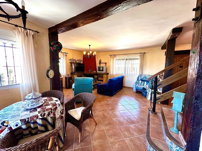 Image No.17-5 Bed Villa for sale