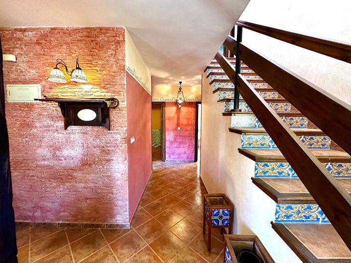 Image No.18-5 Bed Villa for sale