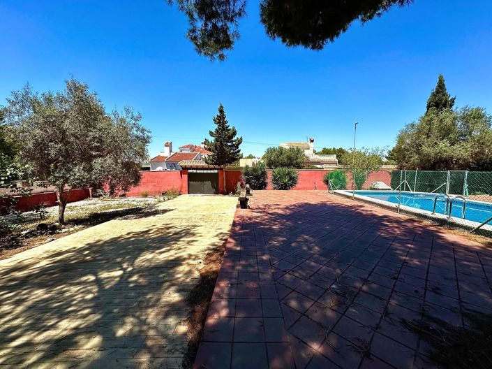 Image No.2-5 Bed Villa for sale