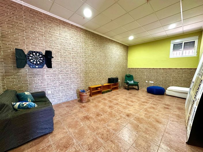 Image No.36-5 Bed Villa for sale