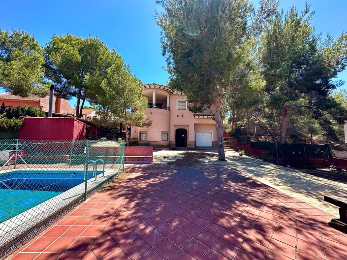 Image No.4-5 Bed Villa for sale