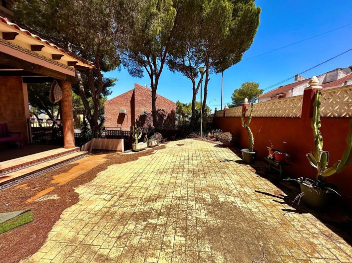 Image No.45-5 Bed Villa for sale