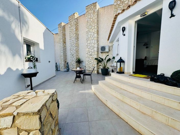 Image No.21-6 Bed Villa for sale