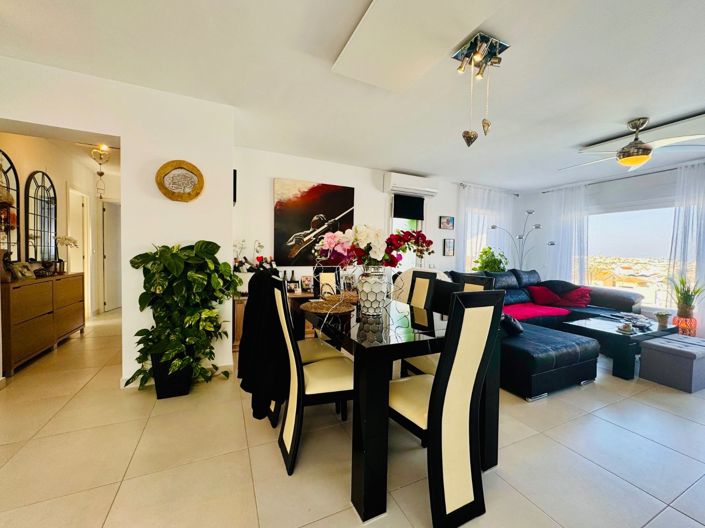 Image No.25-6 Bed Villa for sale