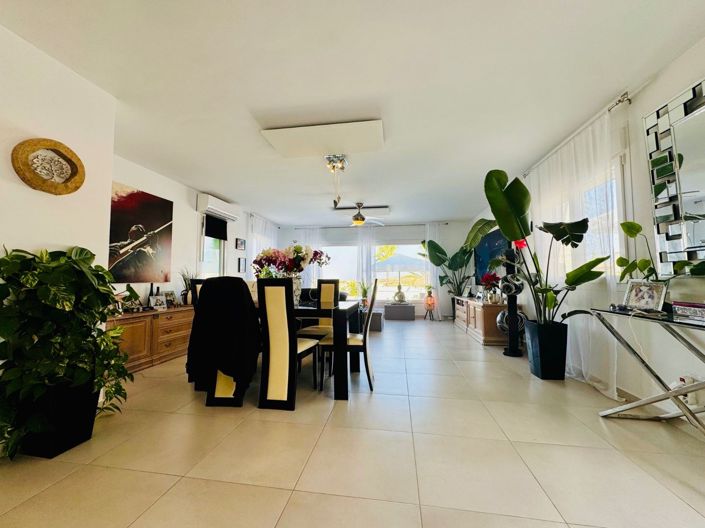 Image No.30-6 Bed Villa for sale