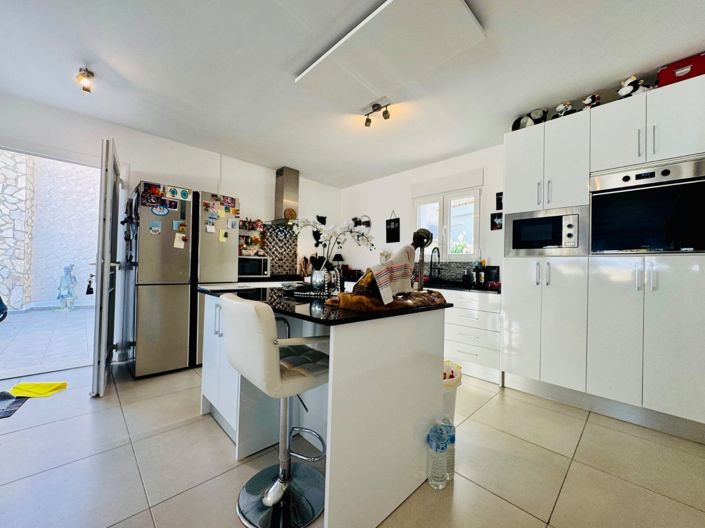 Image No.31-6 Bed Villa for sale