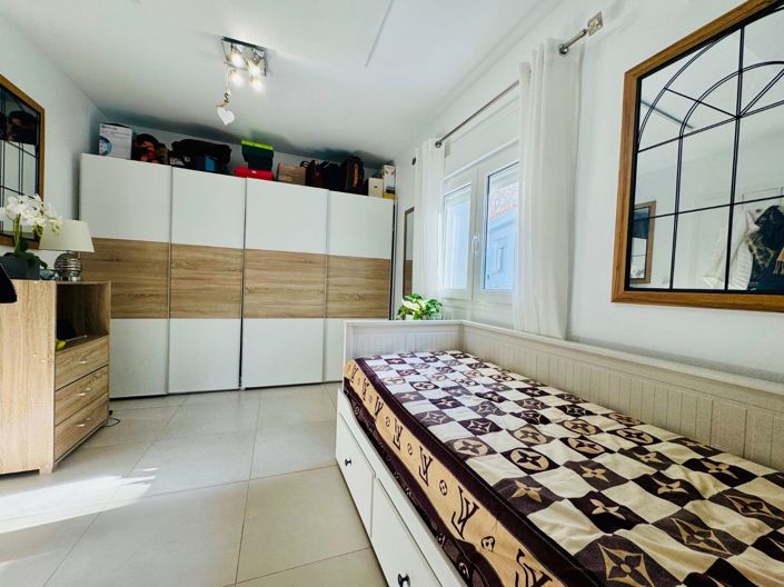 Image No.48-6 Bed Villa for sale