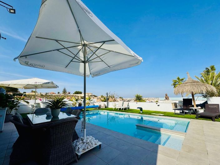 Image No.7-6 Bed Villa for sale