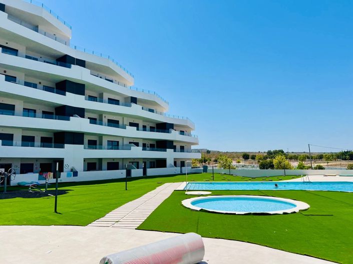 Image No.4-2 Bed Apartment for sale