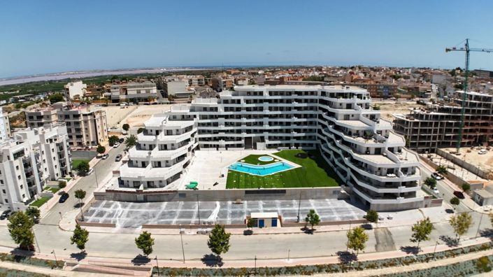 Image No.42-2 Bed Apartment for sale