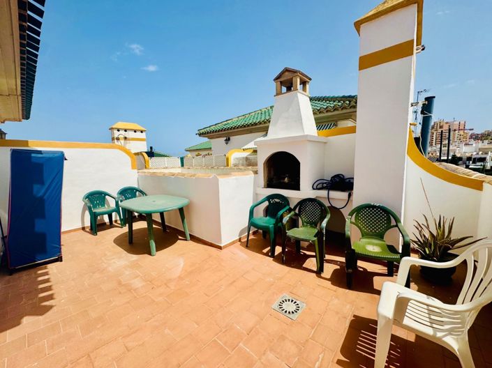 Image No.26-3 Bed Apartment for sale