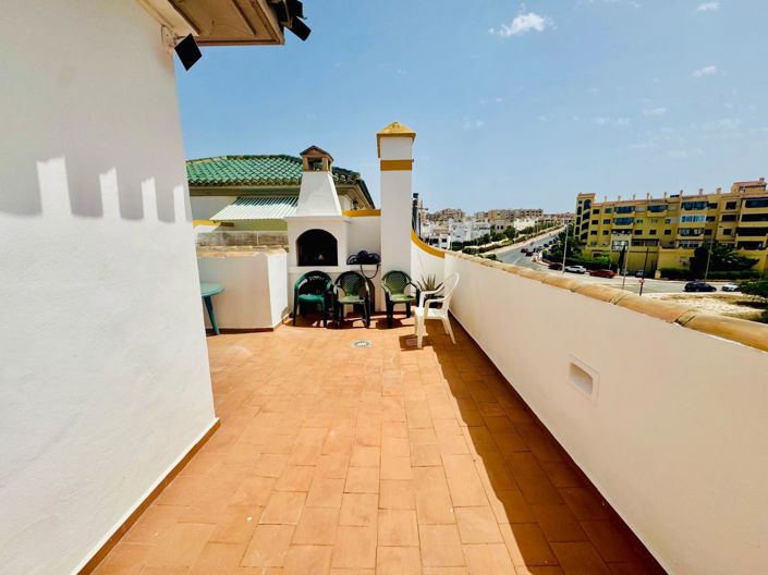 Image No.27-3 Bed Apartment for sale