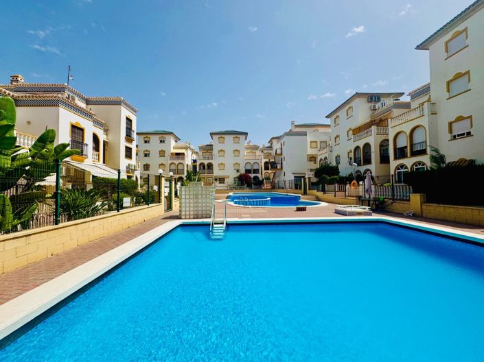 Image No.30-3 Bed Apartment for sale