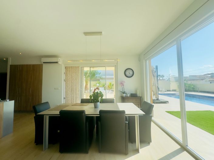 Image No.14-Villa de 4 chambres à vendre à Torrevieja