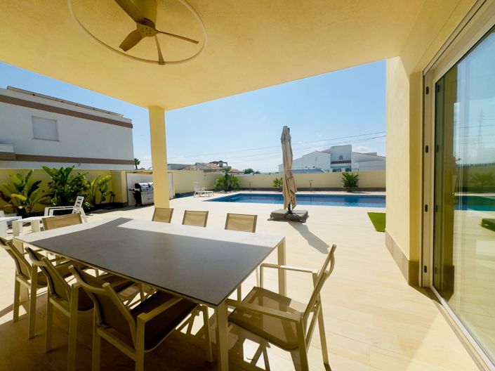 Image No.39-Villa de 4 chambres à vendre à Torrevieja