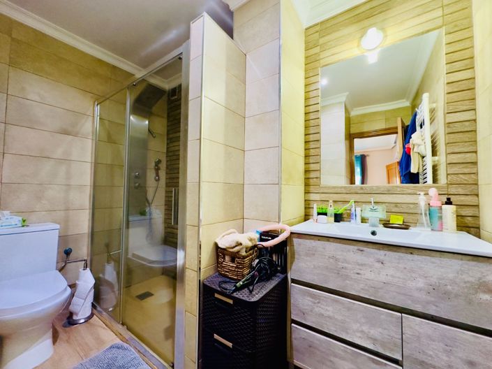Image No.12-3 Bed Apartment for sale