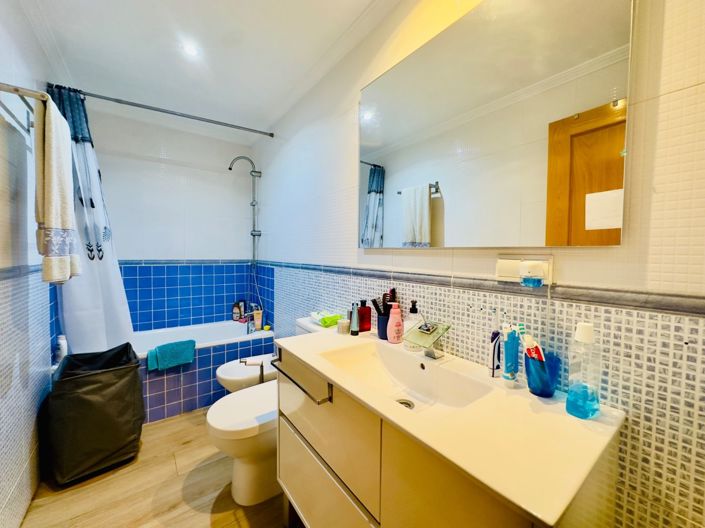 Image No.17-3 Bed Apartment for sale
