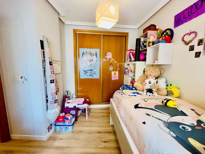 Image No.19-3 Bed Apartment for sale