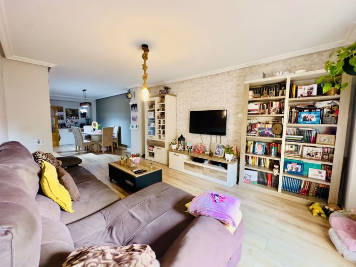 Image No.7-3 Bed Apartment for sale