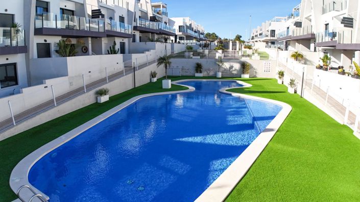 Image No.32-2 Bed Apartment for sale