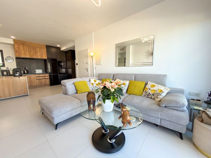 Image No.9-2 Bed Apartment for sale