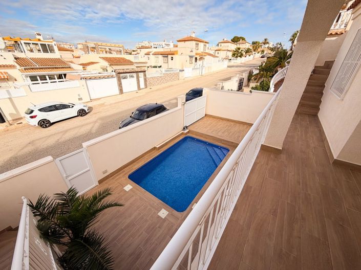 Image No.26-Villa de 4 chambres à vendre à Torrevieja