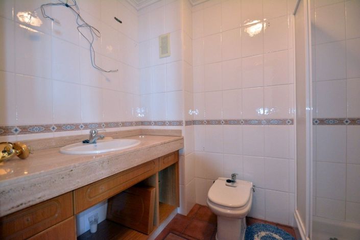 Image No.8-3 Bed Apartment for sale