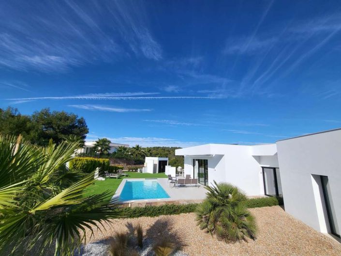 Image No.49-5 Bed Villa for sale