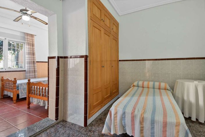 Image No.26-5 Bed Villa for sale
