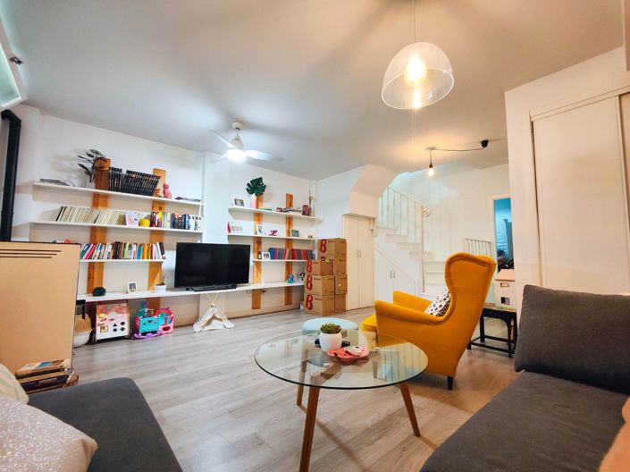 Image No.27-4 Bed House for sale