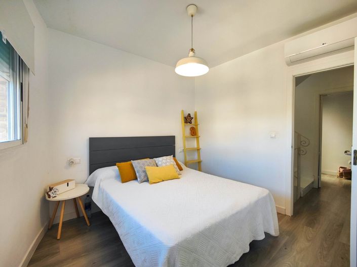 Image No.31-4 Bed House for sale