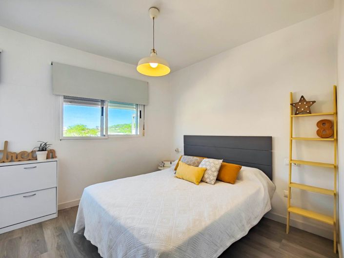 Image No.32-4 Bed House for sale