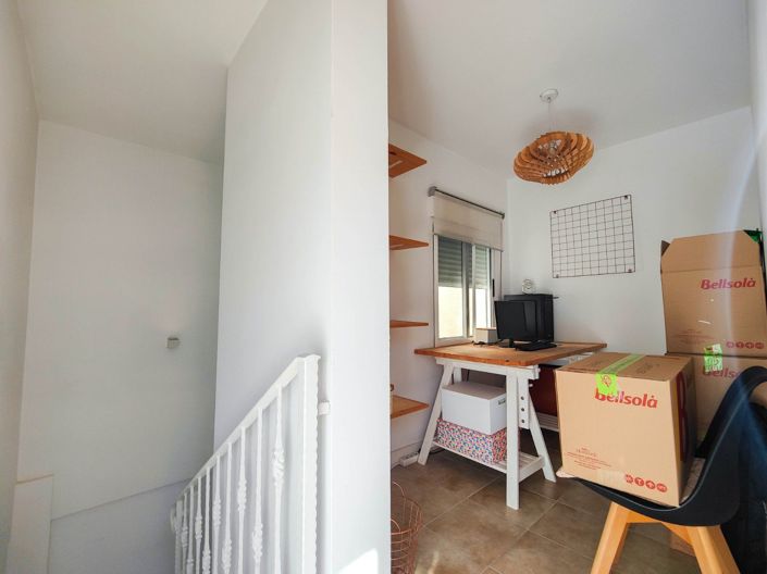 Image No.42-4 Bed House for sale