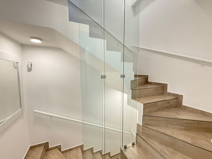 Image No.17-2 Bed House for sale
