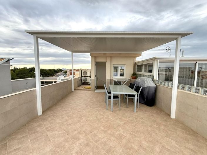 Image No.21-2 Bed House for sale