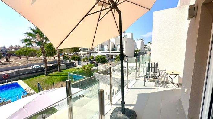 Image No.18-2 Bed House for sale