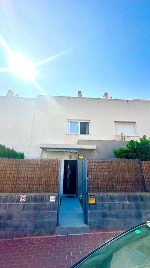 Image No.2-2 Bed House for sale
