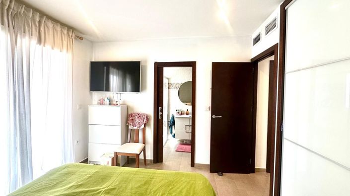 Image No.27-2 Bed House for sale