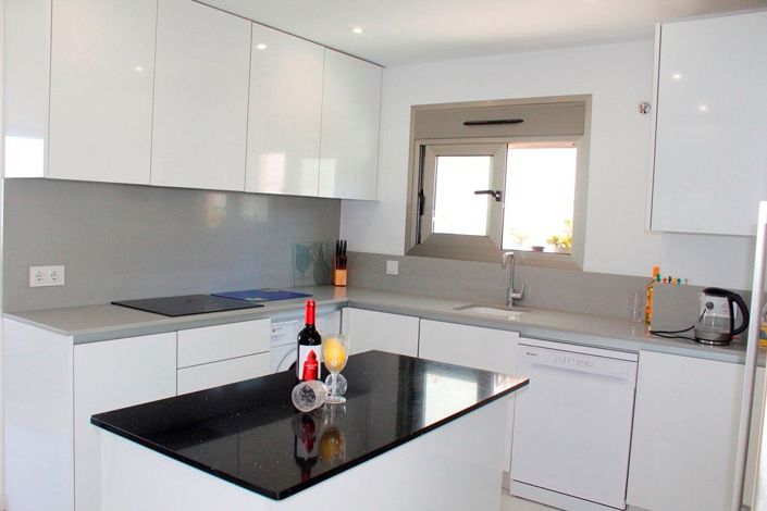 Image No.2-3 Bed Villa for sale