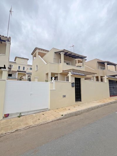 Image No.28-3 Bed Duplex for sale
