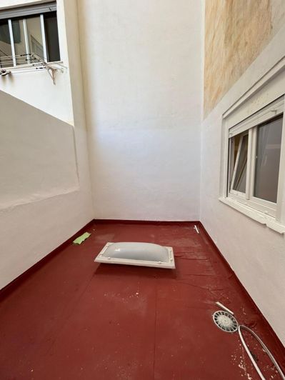 Image No.9-3 Bed Apartment for sale