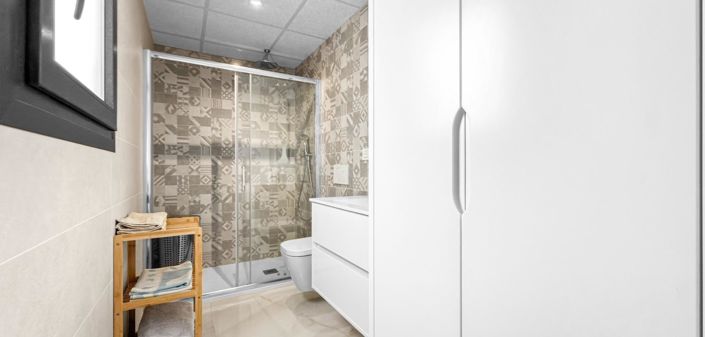 Image No.19-2 Bed Apartment for sale